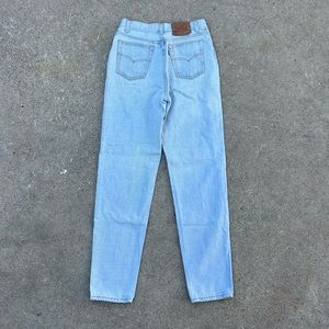 Amazing 1992 made in the USA Levi’s 17501😍